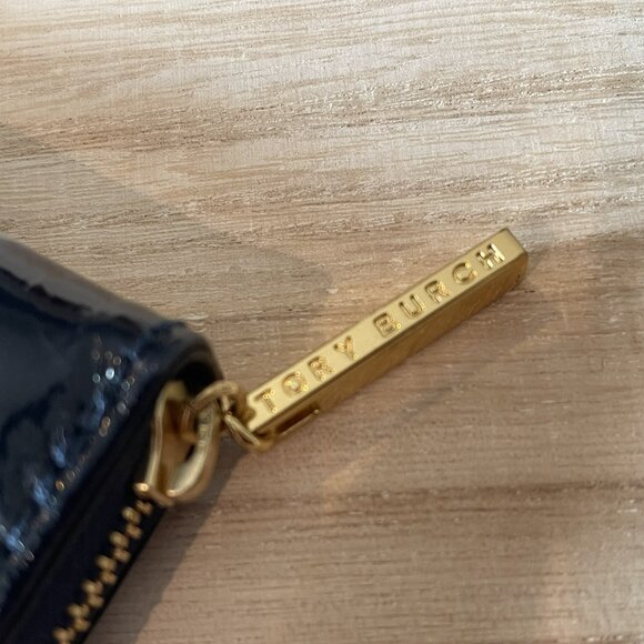 Tory Burch Tie Dye Continental Wallet - Picture 9 of 10